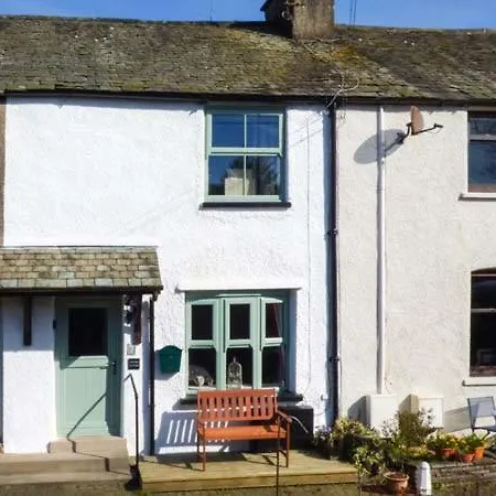 بيت للعطل Cartmel Cottage, *