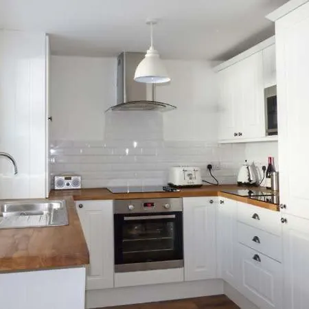 Cartmel Cottage, بيت للعطل *